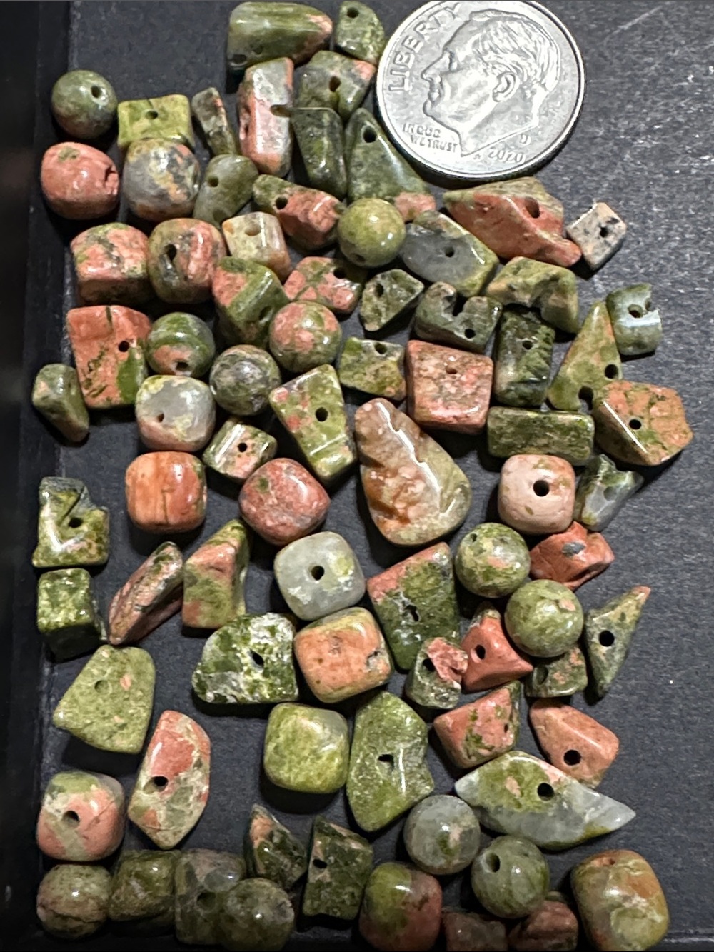118.  Unakite Chip & Round Loose Beads Natural Stones